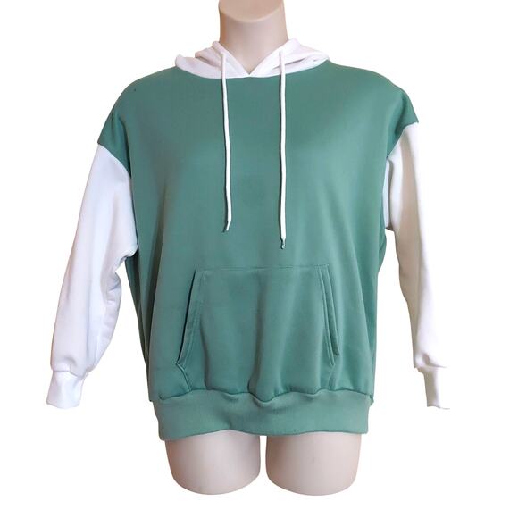 Women's Green and White Fleece Lined Hoodie and Sweatpant Set - Picture 3 of 4